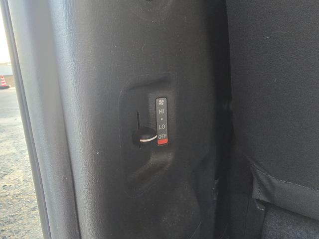 ハイエースバン ロングＤＸ　ＧＬパッケージ　ディーゼルターボ　後席エアコン　オプションＬＥＤヘッドライト　３０００ｃｃ　ナビ　テレビ　バックカメラ　ＢＬＵＥＴＯＯＴＨオーディオ　両側スライドドア　ＥＴＣ（33枚目）