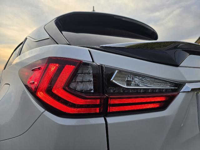 ＲＸ ＲＸ４５０ｈ　バージョンＬ　フルモデリスタエアロ　リアエンターテイメント　２２インチＴＷＳ鍛造ホイール　ヘッドアップディスプレイ　パノラミックビューモニター　リアスポイラー　パワートランク　全席シートヒーター　シートクーラー（68枚目）