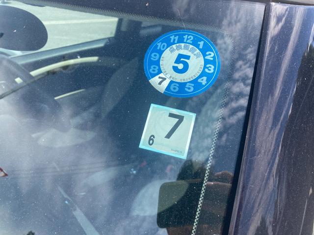 ＭＩＮＩ クーパー　純正アルミホイール　ＣＤプレーヤー　オートマ車　運転席エアバッグ　助手席エアバッグ　ＡＢＳ　セキュリティシステム　キーレスエントリー（40枚目）