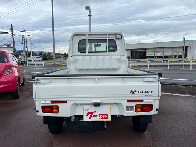 エクストラ 4WD エアコン パワーステアリング パワーウィンドウ マット ドアバイザー ゲートプロテクター 荷台ゴムマット メッキグリル フォグランプ キーレス 集中ドアロック(15枚目)