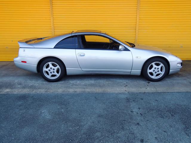 ３００ＺＸ　３００ＺＸ（４名）　Ｔバールーフ　ＴＥＩＮ車高調　ＥＴＣ　パワーシート　純正１６インチアルミ　２ｂｙ２(3枚目)