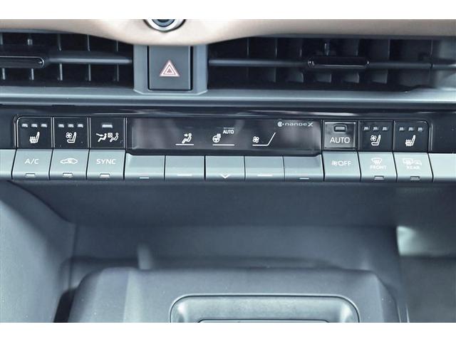 クラウンクロスオーバー ＲＳ　ムーンルーフ　ＬＥＤヘッドライト　ナビ＆ＴＶ　スマートキ－　クルーズコントロール　ＡＣ１００Ｖ電源　ドライブレコーダ　バックモニター　本革シート　フルオートエアコン　パワーシート　イモビライザー（8枚目）