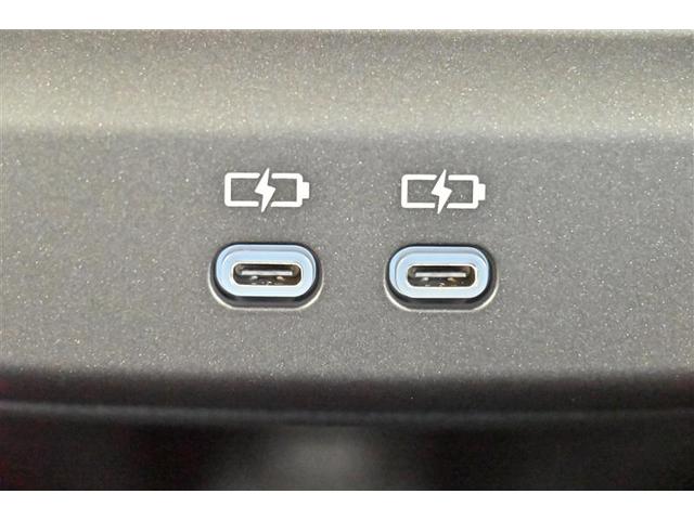 クラウンクロスオーバー ＲＳ　ムーンルーフ　ＬＥＤヘッドライト　ナビ＆ＴＶ　スマートキ－　クルーズコントロール　ＡＣ１００Ｖ電源　ドライブレコーダ　バックモニター　本革シート　フルオートエアコン　パワーシート　イモビライザー（22枚目）