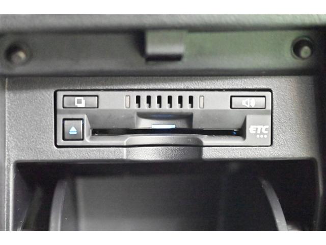 アルファード ２．５Ｓ　タイプゴールド　イモビ　バックモニタ－　ＬＥＤランプ　１オーナー車　リアオートエアコン　点検記録簿　ドライブレコーダ　エアコン　ＤＶＤプレーヤー　横滑防止装置　アルミ　パワーウィンドウ　ＡＢＳ　キーレス　３列シート（27枚目）