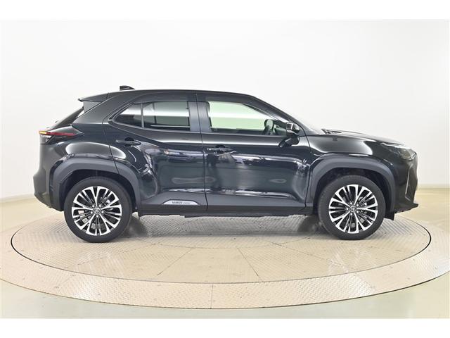 ヤリスクロス ハイブリッドZ ドライブレコーダ インテリジェントキー アルミホイル LEDライト 1オ-ナ- リアカメラ ナビ クルーズコントロール 整備記録簿 横滑り防止システム メモリーナビゲーション 電動シ-ト パワステ(4枚目)