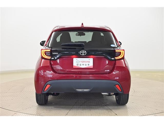 ヤリス Ｇ　カーナビ　点検記録簿　Ｂカメラ　エアコン　スマートキー＆プッシュスタート　ＬＥＤヘッド　メモリーナビゲーション　イモビ　横滑り防止システム　クルーズＣ　アルミホイール　ＡＢＳ　パワーウィンドウ（3枚目）