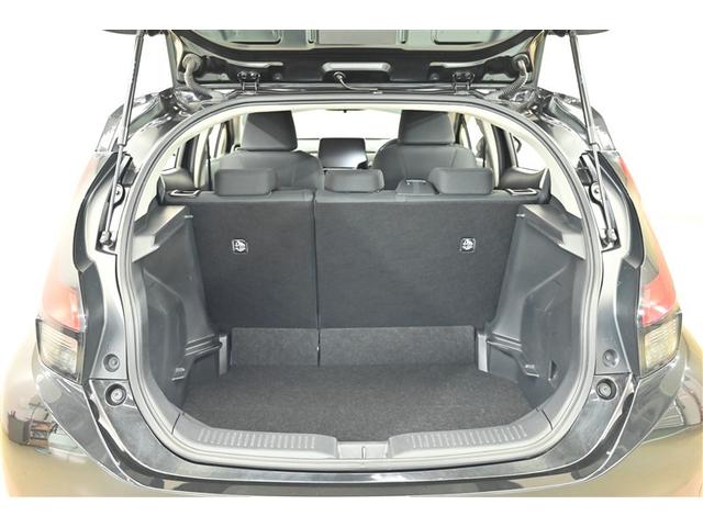 アクア Ｚ　ＬＥＤヘッドライト　スマートキー　１００Ｖ電源　イモビライザー　アルミホイール　ドライブレコーダー　オートクルーズコントロール　点検記録簿　エアコン　ＥＳＣ　ナビ　ＥＴＣ　キーレス　パワーウインドウ（13枚目）