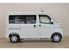 県下中古車販売７拠点　常時３００台展示　欲しいクルマが見つかります。ショールーム営業時間　９：３０−１９：００　　定休日：月曜日　営業時間外の受付は、グーネット来店予約よりお申し込みください。 3