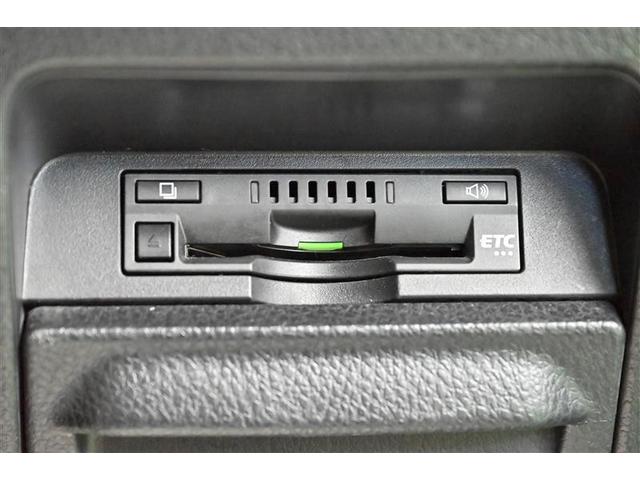 ヴォクシー ＺＳ　煌ＩＩ　スマートキー・プッシュスタート　バックガイドモニター　セキュリティアラーム　両側パワスラドア　ＥＴＣ車載器　地デジテレビ　記録簿付き　ＶＳＣ　ＬＥＤライト　助手席エアバック　キーレスエントリー　ＡＣ（24枚目）