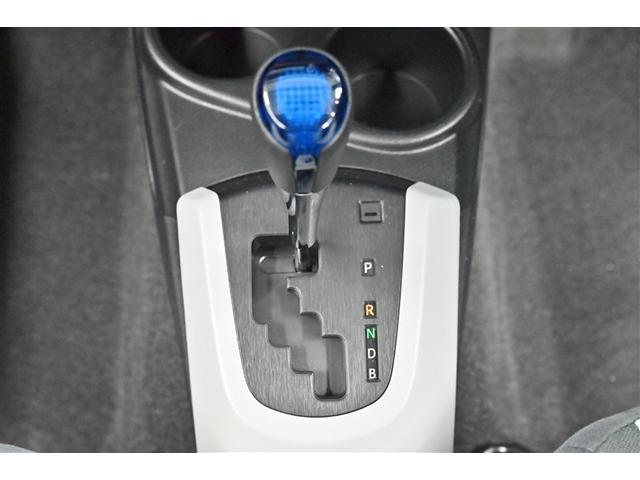 アクア S HDDナビゲーション スマートキープッシュスタート キーレスエントリ エアロ LEDヘッドライト フルセグ地デジ イモビ ナビ&TV オートエアコン デュアルエアバック Bカメラ パワーウィンドウ(7枚目)