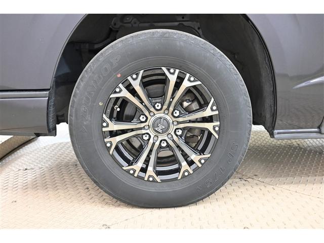 ハイエースバン スーパーＧＬ　ダークプライムＩＩ　両側オートスライドドア　ＡＣ　助手席エアバック　地デジ　盗難防止システム　ドライブレコーダ　４ＷＤ車　ＥＴＣ付き　ＤＶＤ　ＬＥＤヘッドランプ　エアＢ　ナビ＆ＴＶ　ミュージックプレイヤー接続可　記録簿（18枚目）