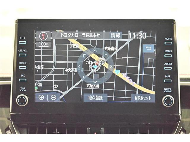 ディスプレイオーディオを装備。スマホとクルマをつなぐことで、これまでのナビに加えて、いろんなサービスが楽しめます。
