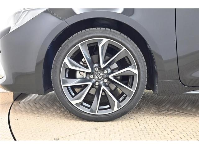 室内外はもちろん、シートを外してニオイの元となるフロアカーペットまで消臭・除菌を実施。中古車を気持ちよくお乗りいただけるクリーニングサービスです。詳細は販売店スタッフまでおたずねください。