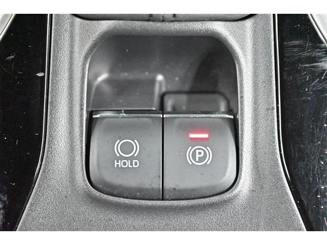 電動パーキングブレーキを搭載。スイッチ操作でパーキングブレーキを作動・解除することが可能です。