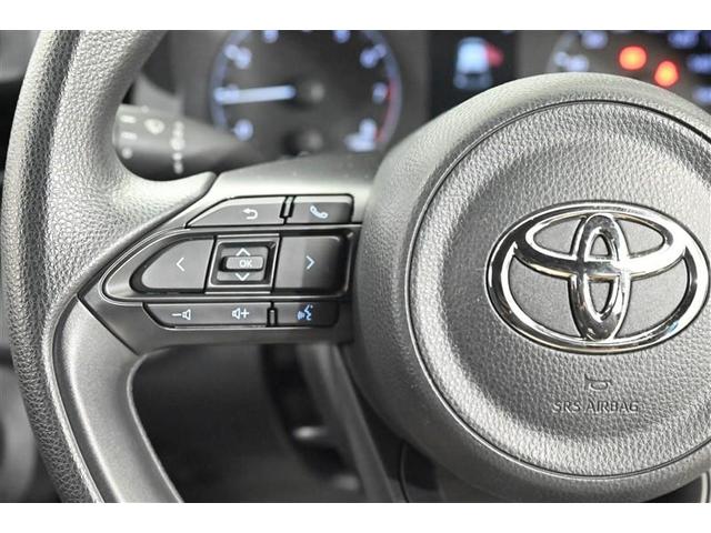 ヤリス X 追突防止装置 1オーナー フルセグTV ドラレコ VSC スマートキー&プッシュスタート イモビライザー Bカメラ マニュアルエアコン ETC付 Aクルコン 4WD パワーウインドウ ABS キーレス(17枚目)