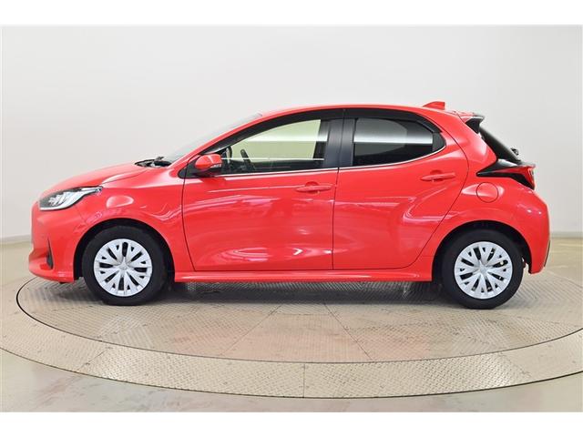 ヤリス Ｚ　サイドＳＲＳ　ＡＡＣ　バックモニタ　スマキー　横滑防止装置　キーフリー　１オーナー　ＬＥＤランプ　パワーウインドウ　定期点検記録簿　助手席エアバック　クルコン　エアバッグ　パワーステアリング　ＥＴＣ（5枚目）