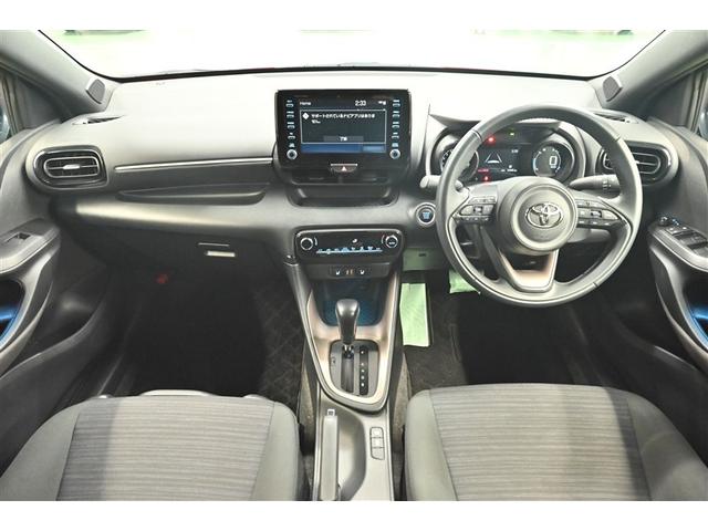 ヤリス Ｚ　サイドＳＲＳ　ＡＡＣ　バックモニタ　スマキー　横滑防止装置　キーフリー　１オーナー　ＬＥＤランプ　パワーウインドウ　定期点検記録簿　助手席エアバック　クルコン　エアバッグ　パワーステアリング　ＥＴＣ（6枚目）