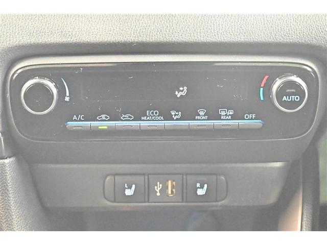 ヤリス Ｚ　サイドＳＲＳ　ＡＡＣ　バックモニタ　スマキー　横滑防止装置　キーフリー　１オーナー　ＬＥＤランプ　パワーウインドウ　定期点検記録簿　助手席エアバック　クルコン　エアバッグ　パワーステアリング　ＥＴＣ（8枚目）