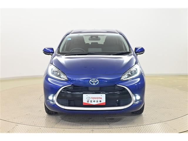 アクア Ｚ　クルコン　Ｂカメ　横滑り防止装置　盗難防止システム　記録簿　スマートキー　ナビ　ＡＣ１００Ｖ電源　ＡＷ　メモリーナビ　オートエアコン　キーレスエントリー　エアバッグ　ＡＢＳ　エマージェンシーブレーキ（2枚目）