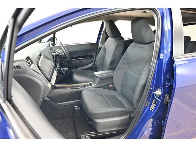 アクア Ｚ　クルコン　Ｂカメ　横滑り防止装置　盗難防止システム　記録簿　スマートキー　ナビ　ＡＣ１００Ｖ電源　ＡＷ　メモリーナビ　オートエアコン　キーレスエントリー　エアバッグ　ＡＢＳ　エマージェンシーブレーキ（11枚目）