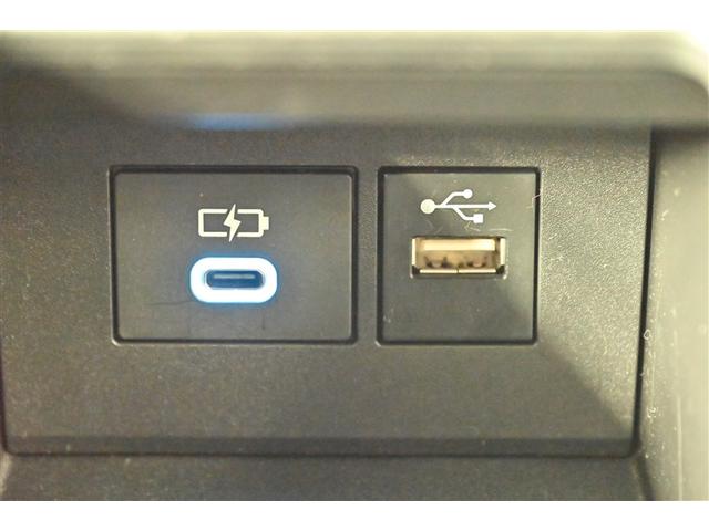 アクア Ｚ　クルコン　Ｂカメ　横滑り防止装置　盗難防止システム　記録簿　スマートキー　ナビ　ＡＣ１００Ｖ電源　ＡＷ　メモリーナビ　オートエアコン　キーレスエントリー　エアバッグ　ＡＢＳ　エマージェンシーブレーキ（23枚目）