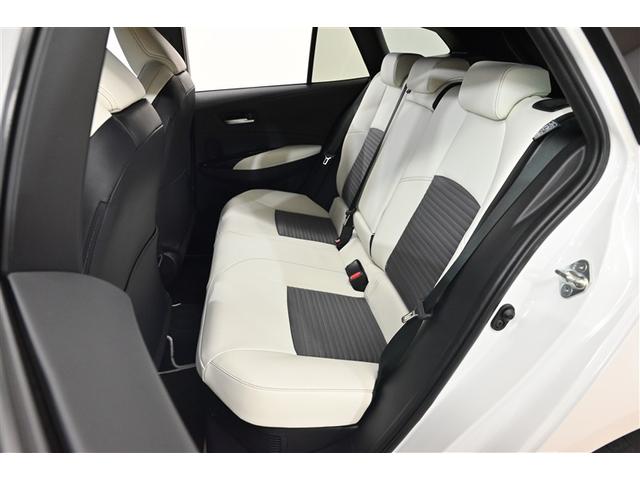 カローラツーリング ハイブリッド　ダブルバイビー　ナビ　バックモニター　ＬＥＤライト　クルコン　横滑り防止　盗難防止装置　エアバッグ　ＥＴＣ　ＡＢＳ　助手席エアバッグ　キーレス　メモリーナビ　アルミホイール　オートエアコン（12枚目）