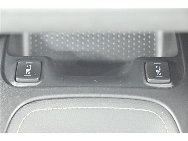 カローラツーリング ハイブリッド　ダブルバイビー　ナビ　バックモニター　ＬＥＤライト　クルコン　横滑り防止　盗難防止装置　エアバッグ　ＥＴＣ　ＡＢＳ　助手席エアバッグ　キーレス　メモリーナビ　アルミホイール　オートエアコン（21枚目）