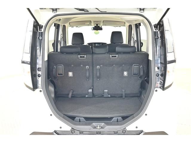 タンク カスタムＧ－Ｔ　スマキ－　地上デジタル　アルミホイル　踏み間違い防止装置　両側電動ドア　ＬＥＤヘッドライト　クルコン　リアカメラ　横滑り防止装置　ＥＴＣ　キーレス　ＴＶナビ　オートエアコン　パワーウインドウ　ＤＶＤ（14枚目）