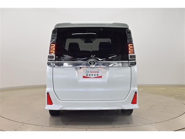 ヴォクシー ＺＳ　煌ＩＩＩ　プリクラッシュ　スマートキ　ＤＶＤ再生機能　記録簿付き　横滑り防止装置　ナビＴＶ　アルミ　三列シート　ＷＡＣ　盗難防止　オートエアコン　キーレス　ＥＴＣ装備　パワステ　メモリナビ　クルコン　ＡＢＳ（3枚目）