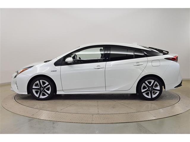 プリウス Ａツーリングセレクション　ドラレコ付き　スマキー　イモビライザー　バックモニター　１オーナ　クルコン　記録簿有　ＬＥＤヘッドライト　ＤＶＤ視聴可　ＥＴＣ　ナビＴＶ　メモリーナビゲーション　横滑り防止機能　キーフリ　アルミ（5枚目）