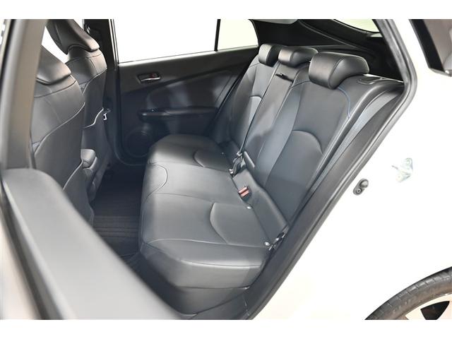 プリウス Ａツーリングセレクション　ドラレコ付き　スマキー　イモビライザー　バックモニター　１オーナ　クルコン　記録簿有　ＬＥＤヘッドライト　ＤＶＤ視聴可　ＥＴＣ　ナビＴＶ　メモリーナビゲーション　横滑り防止機能　キーフリ　アルミ（12枚目）