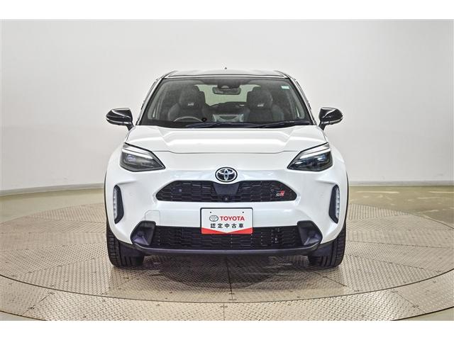 ヤリスクロス ハイブリッド　ＧＲスポーツ　衝突軽減　オートクルーズコントロール　ＬＥＤヘッド　フルセグ　ドライブレコーダー　Ｂカメラ　キーレス　スマートキー　イモビライザー　オートエアコン　横滑り防止装置　記録簿　ＥＴＣ　アルミホイール（2枚目）