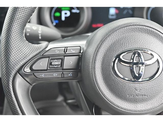 ヤリスクロス ハイブリッド　ＧＲスポーツ　衝突軽減　オートクルーズコントロール　ＬＥＤヘッド　フルセグ　ドライブレコーダー　Ｂカメラ　キーレス　スマートキー　イモビライザー　オートエアコン　横滑り防止装置　記録簿　ＥＴＣ　アルミホイール（17枚目）