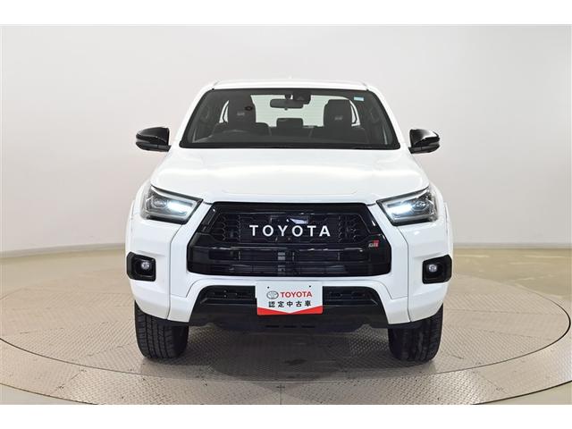 ハイラックス Ｚ　ＧＲスポーツ　キーレス　オートクルーズ　アルミホイール　Ｂカメラ　フルオートエアコン　横滑防止装置　スマキー　パワーステアリング　ＬＥＤライト　パートタイム４ＷＤ　記録簿　パワーウィンドウ　電動シート　ＡＢＳ（2枚目）