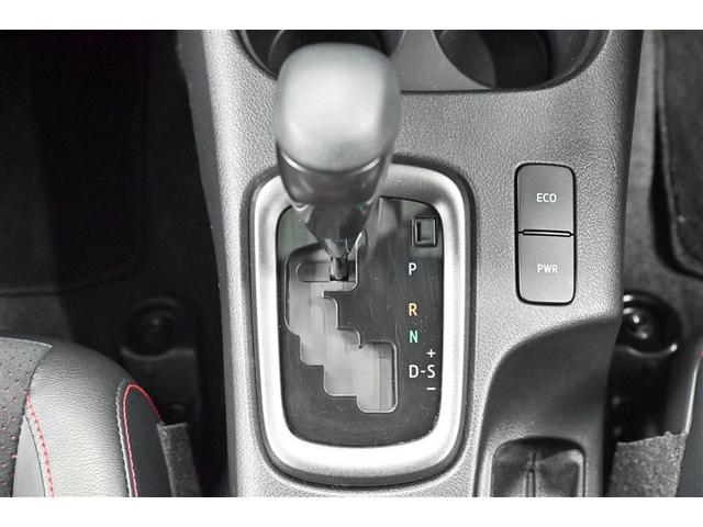 ハイラックス Ｚ　ＧＲスポーツ　キーレス　オートクルーズ　アルミホイール　Ｂカメラ　フルオートエアコン　横滑防止装置　スマキー　パワーステアリング　ＬＥＤライト　パートタイム４ＷＤ　記録簿　パワーウィンドウ　電動シート　ＡＢＳ（7枚目）