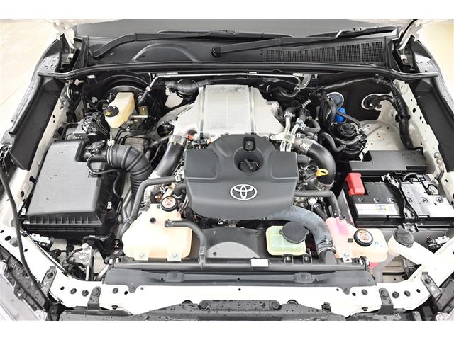 ハイラックス Ｚ　ＧＲスポーツ　キーレス　オートクルーズ　アルミホイール　Ｂカメラ　フルオートエアコン　横滑防止装置　スマキー　パワーステアリング　ＬＥＤライト　パートタイム４ＷＤ　記録簿　パワーウィンドウ　電動シート　ＡＢＳ（14枚目）