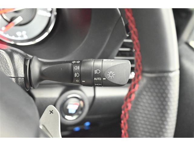 ハイラックス Ｚ　ＧＲスポーツ　キーレス　オートクルーズ　アルミホイール　Ｂカメラ　フルオートエアコン　横滑防止装置　スマキー　パワーステアリング　ＬＥＤライト　パートタイム４ＷＤ　記録簿　パワーウィンドウ　電動シート　ＡＢＳ（19枚目）