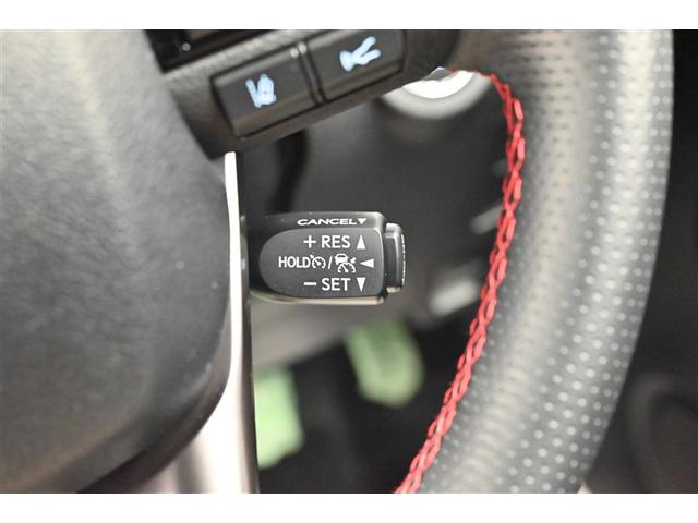 ハイラックス Ｚ　ＧＲスポーツ　キーレス　オートクルーズ　アルミホイール　Ｂカメラ　フルオートエアコン　横滑防止装置　スマキー　パワーステアリング　ＬＥＤライト　パートタイム４ＷＤ　記録簿　パワーウィンドウ　電動シート　ＡＢＳ（20枚目）