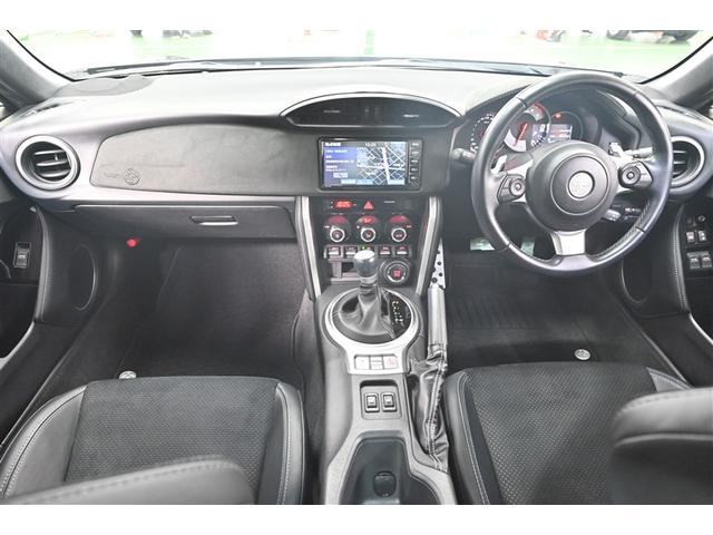 ８６ ＧＴ　ワンセグテレビ　スマキー　ナビ・テレビ　ＰＳ　リアカメラ　前席パワーウィンドウ　キーレスアクセス　オートクルーズ　ハーフレザー　イモビライザー　ＡＣ　ＥＳＣ　カーテンエアバッグ　ＬＥＤヘッドライト（6枚目）