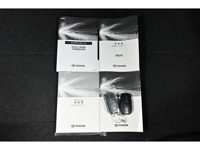 アクア Ｚ　エアバック　ＡＡＣ　ＤＶＤ再生機能　ＬＥＤライト　ドラレコ付き　ＡＣ１００Ｖ　助手席エアバック　フルセグテレビ　ＶＳＣ　パワーウィンドウ　メディアプレイヤー接続　整備記録簿　盗難防止システム　ＥＴＣ（16枚目）