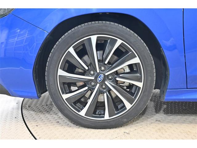 レヴォーグ STIスポーツ EX サイドエアバック ワンオナ レザー 電動パワーシート 地デジ オートクルーズ ドライブレコーダー パワーウィンドウ アルミホイール 助手席エアバッグ 横滑り防止 フルオートエアコン キーフリー 4WD(13枚目)