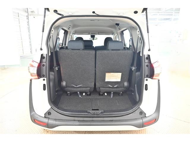 シエンタ ハイブリッドＧ　デュアルエアバック　ナビテレビ　メンテナンスノート　左右電動スライドドア　インテリキー　ＤＳＣ　地デジＴＶ　フルフラット　セキュリティー　ＤＶＤ視聴可能　ＬＥＤライト　ＰＳ　リヤカメラ　ウォークスルー（12枚目）