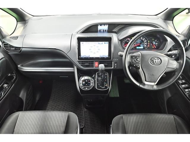 ヴォクシー ＺＳ　煌ＩＩ　ヘッドライトＬＥＤ　スマキー　ＤＶＤ再生可　リヤカメラ　ＥＴＣ車載器　地デジＴＶ　セキュリティアラーム　リアエアコン　ＶＳＣ　助手席エアバック　パワーウインドウ　オートエアコン　エアバック　パワステ（6枚目）