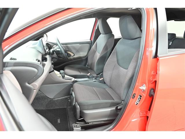 ヤリス G 横滑り防止 LEDライト クルーズコントロール Bカメラ ワンオーナー オートエアコン エアバッグ 4WD スマートキー キーレス 盗難防止システム アルミホイール ABS DVD再生 プリクラッシュ(11枚目)