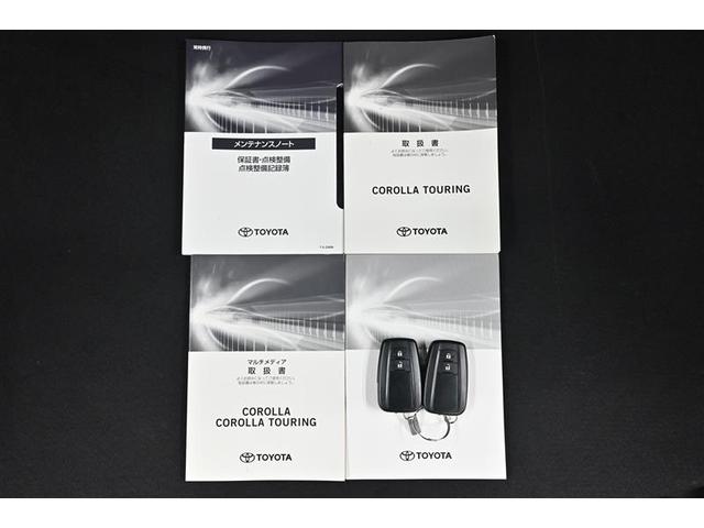 カローラツーリング ハイブリッド　ダブルバイビー　追突軽減ブレーキ　バックモニタ　横滑防止　スマキー　ＬＥＤライト　デュアルエアバッグ　エアコン　オートクルーズ　サイドエアバッグ　ＥＴＣ付　ナビ　ＰＳ　キーフリー　ＡＢＳ　エアバック　メモリ－ナビ（16枚目）