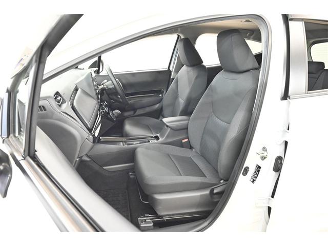 アクア Ｇ　衝突被害軽減装置　ＬＥＤヘッド　Ｂモニター　記録簿　オートエアコン　クルーズコントロール　ナビ　ＡＷ　盗難防止システム　横滑り防止装置　ＥＴＣ　スマートキー　キーレス　４ＷＤ　エアバッグ　ドラレコ（11枚目）