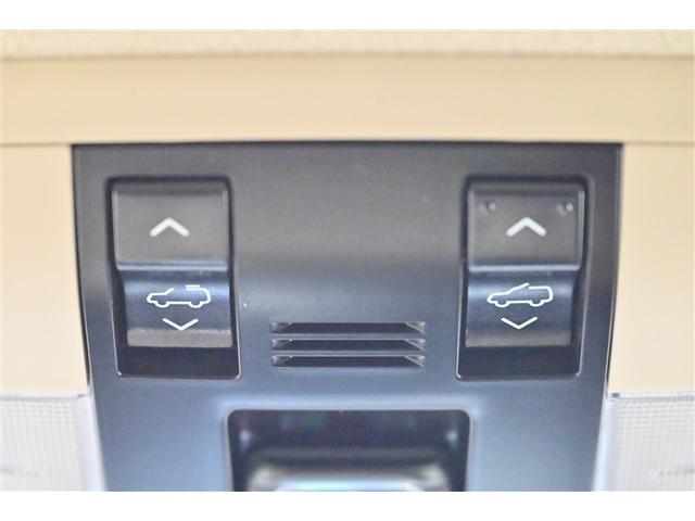 ランドクルーザープラド ＴＸ　Ｌパッケージ　リアカメラ　１オ－ナ－　スマートキ　盗難防止　キーレスエントリー　ＥＴＣ装備　３列席　寒冷地　エアコン　ＬＥＤランプ　レザー　アルミホイール　パートタイム４ＷＤ　横滑り防止システム　フルＴＶ　ＡＢＳ（27枚目）