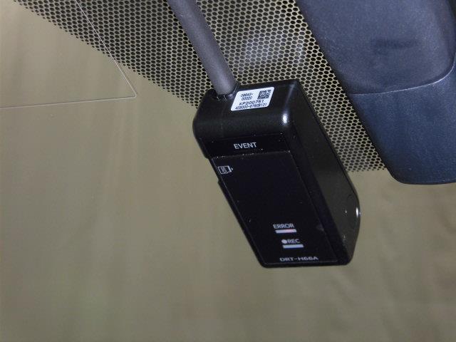 Sツーリングセレクション フルセグ メモリーナビ DVD再生 ミュージックプレイヤー接続可 バックカメラ 衝突被害軽減システム ETC ドラレコ LEDヘッドランプ アイドリングストップ(14枚目)