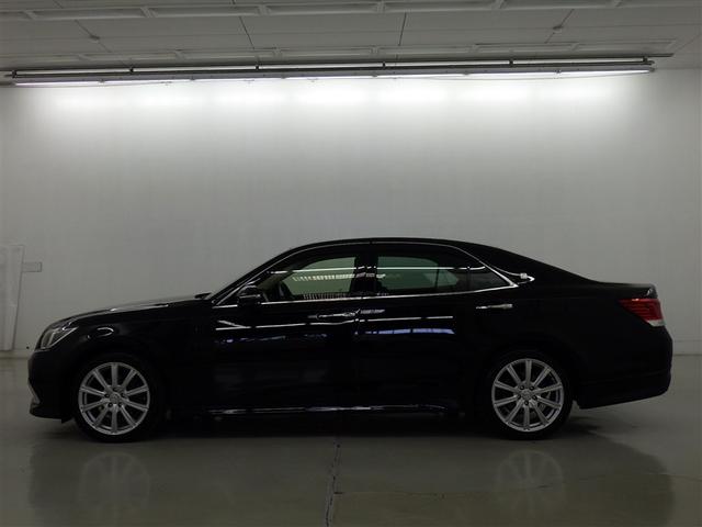 クラウン ロイヤルサルーン　衝突被害軽減システム　メモリーナビ　フルセグ　バックカメラ　ＥＴＣ　ドラレコ　ＣＤ　ミュージックプレイヤー接続可　ＤＶＤ再生　電動シート　オートクルーズコントロール　ＬＥＤヘッドランプ　スマートキー（4枚目）