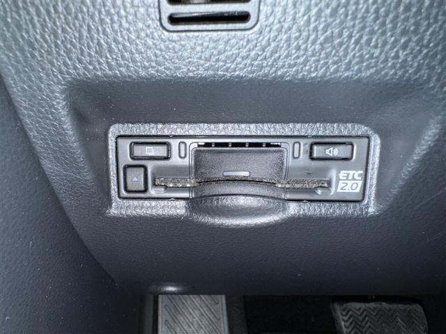 ノア ハイブリッドＳ－Ｚ　衝突被害軽減システム　フルセグ　バックカメラ　ＥＴＣ　ＣＤ　ミュージックプレイヤー接続可　ＤＶＤ再生　後席モニター　オートクルーズコントロール　ＬＥＤヘッドランプ　両側電動スライド　乗車定員７人（15枚目）